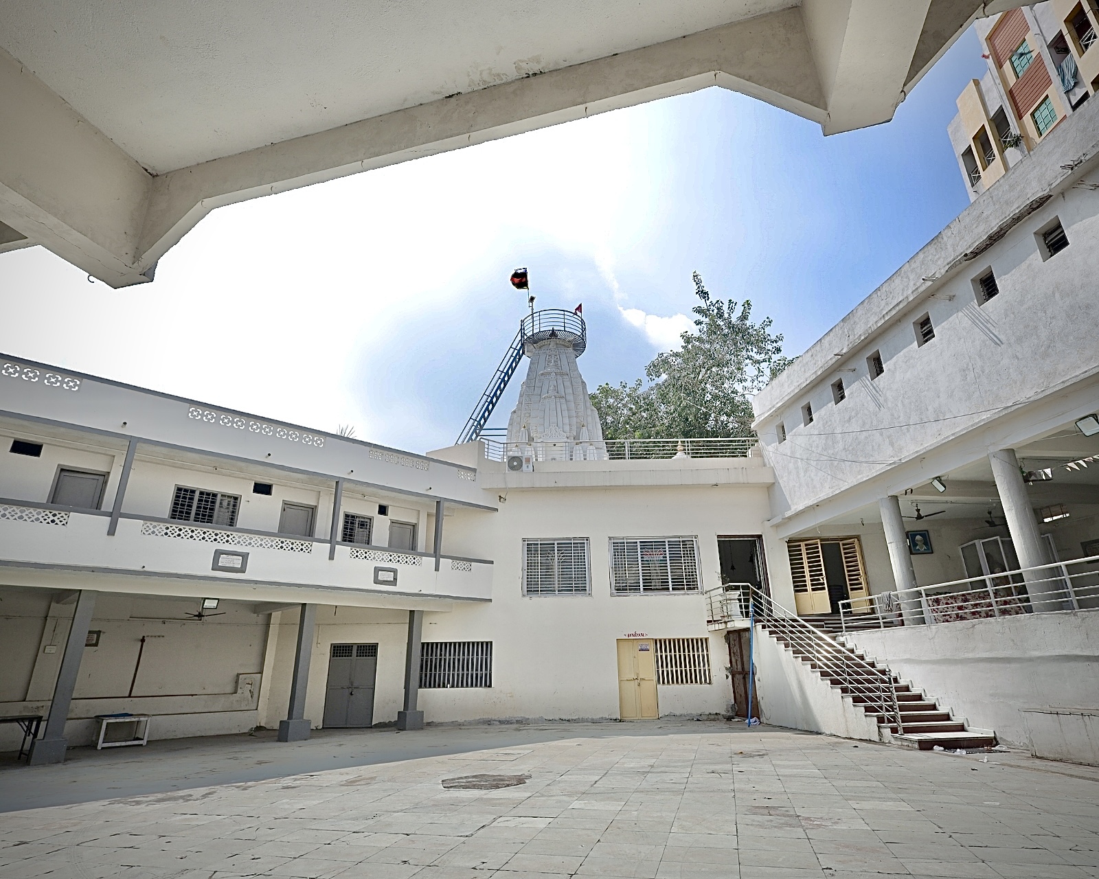 Gallery Images