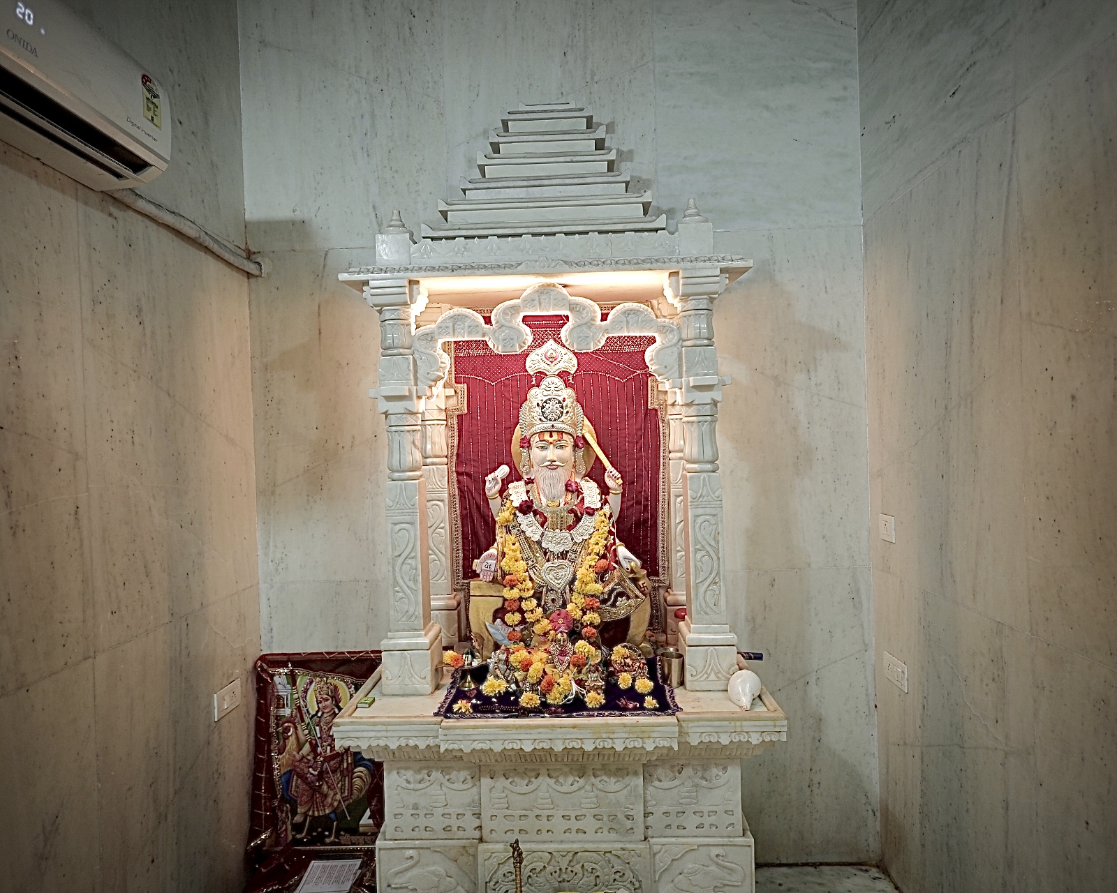 Gallery Images