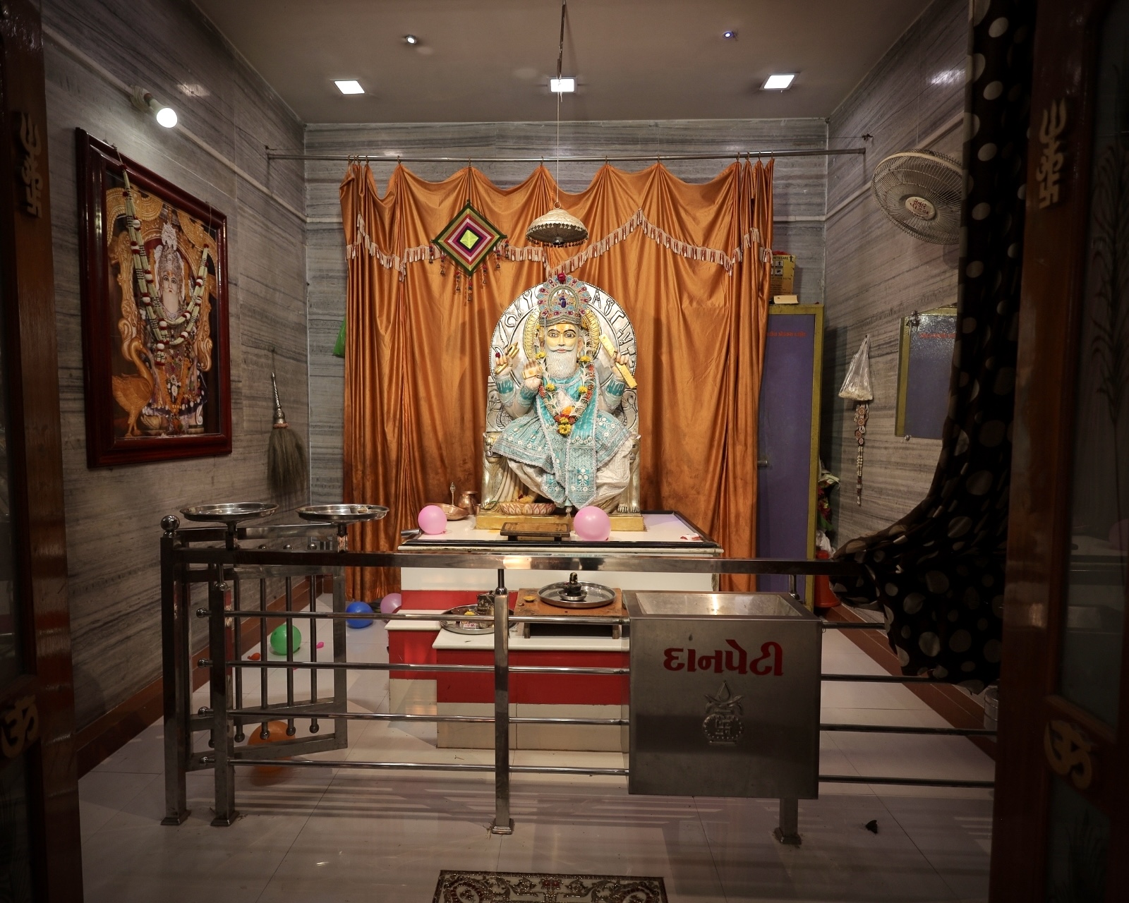 Gallery Images
