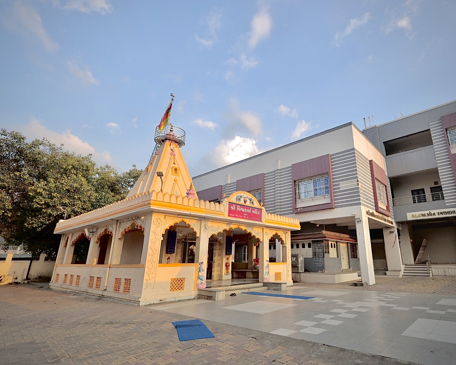 Gallery Images